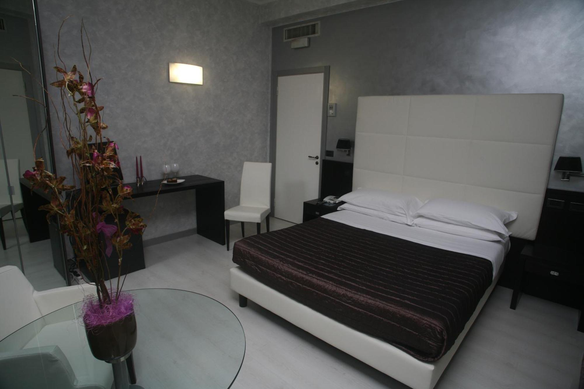 Hotel Victoria Porto San Giorgio Dış mekan fotoğraf