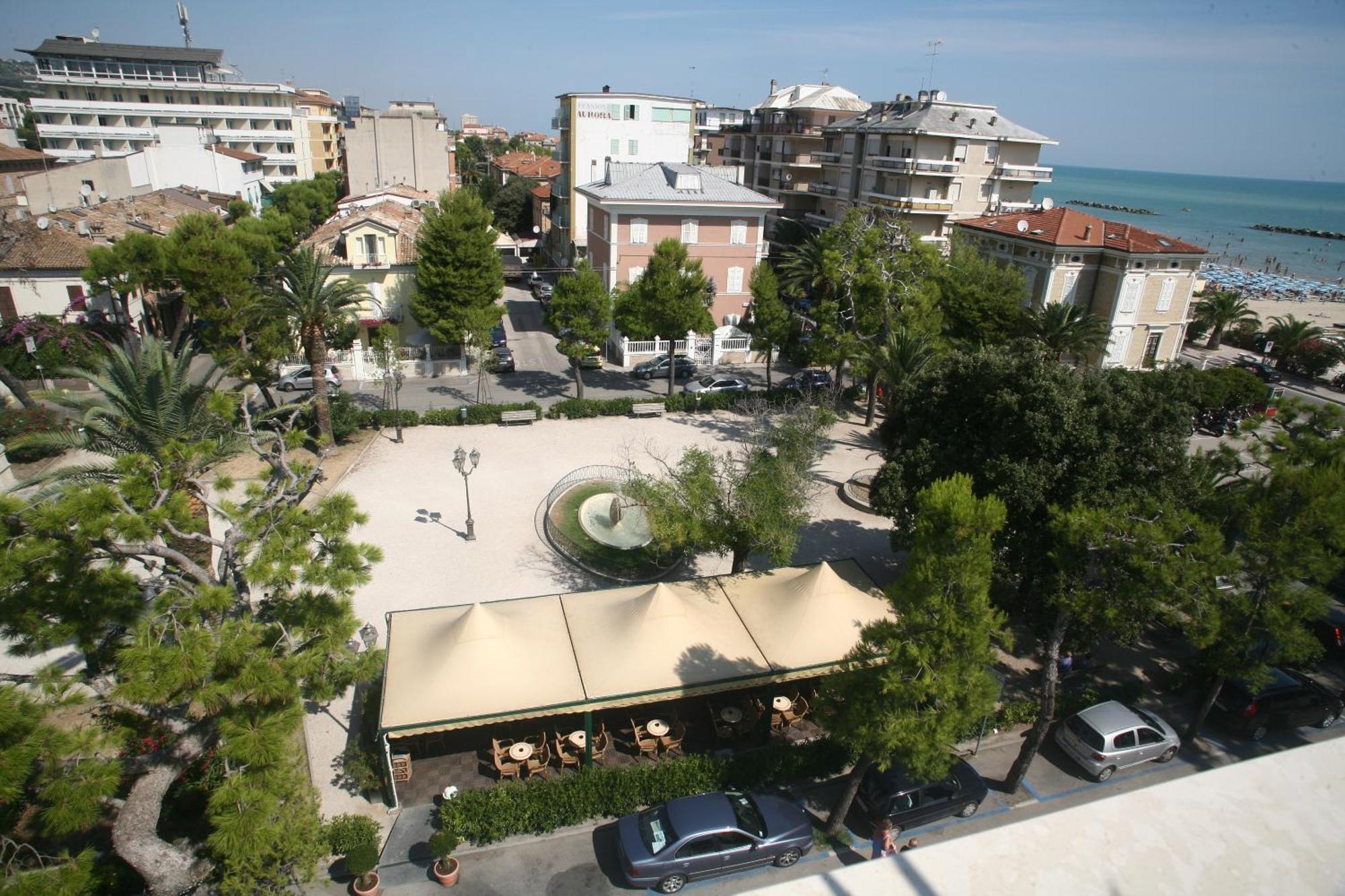 Hotel Victoria Porto San Giorgio Dış mekan fotoğraf