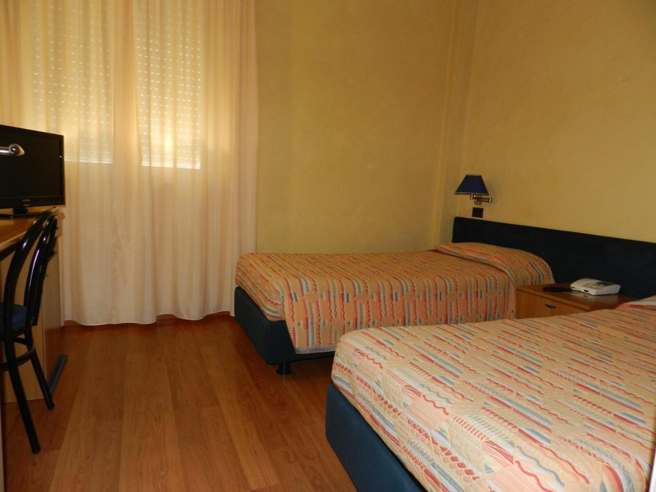 Hotel Victoria Porto San Giorgio Dış mekan fotoğraf
